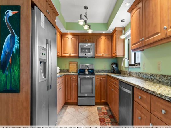 Updated 4th floor corner unit right on the Gulf